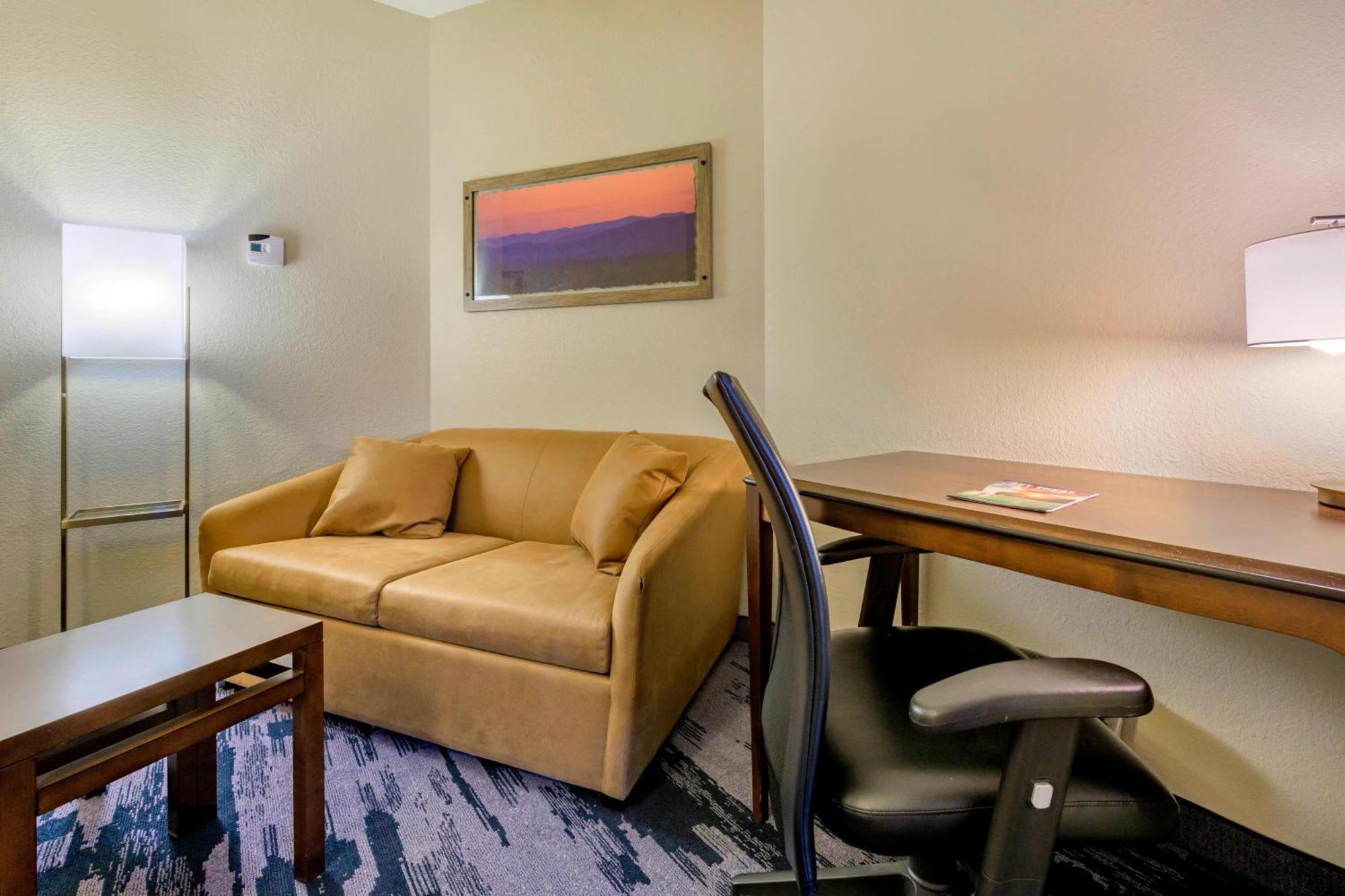 Fairfield Inn & Suites By Marriott Slippery Rock Exteriör bild