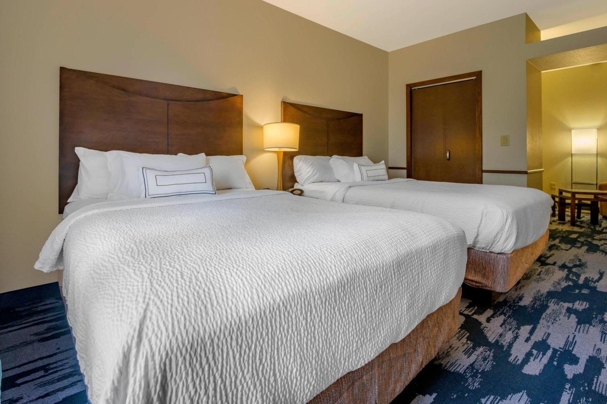 Fairfield Inn & Suites By Marriott Slippery Rock Exteriör bild