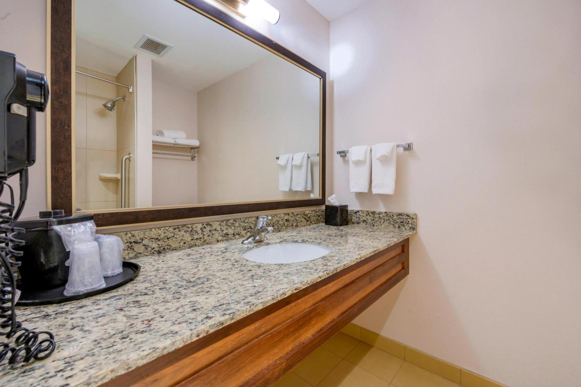 Fairfield Inn & Suites By Marriott Slippery Rock Exteriör bild