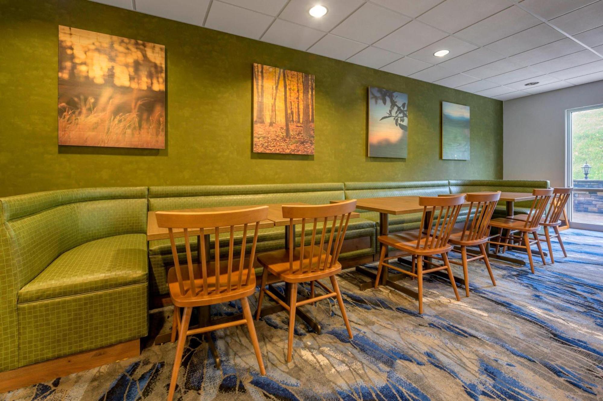 Fairfield Inn & Suites By Marriott Slippery Rock Exteriör bild