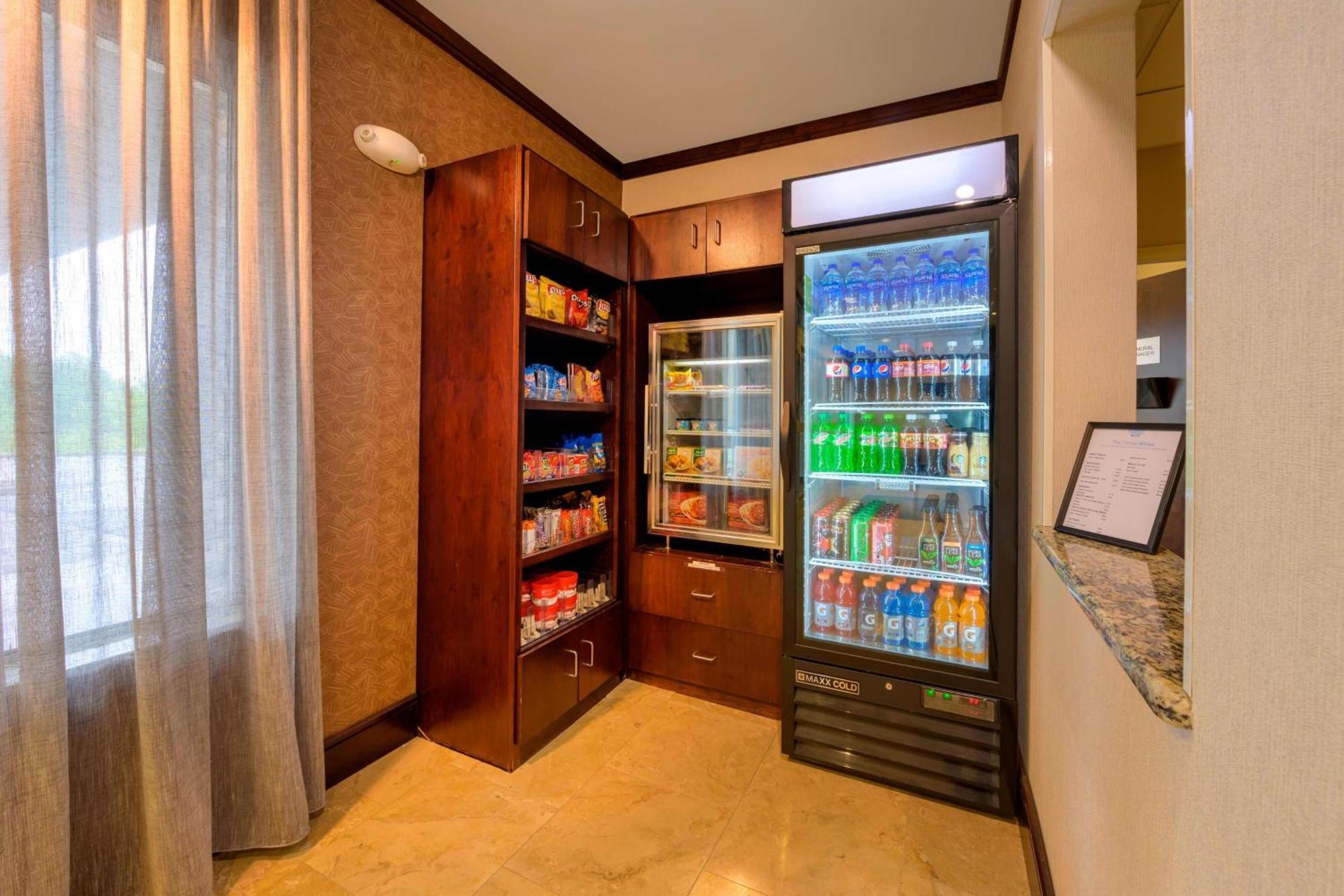 Fairfield Inn & Suites By Marriott Slippery Rock Exteriör bild